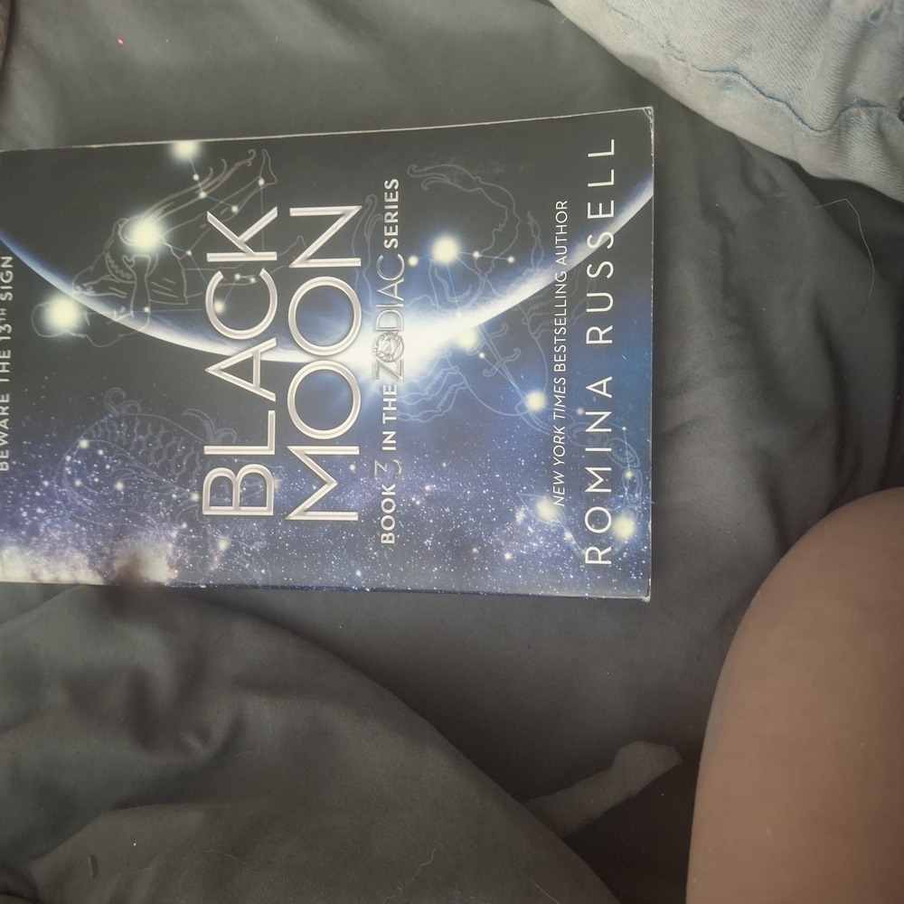 Black Moon by Romina Russell